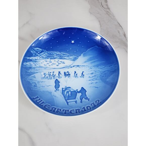 Royal Copenhagen Christmas in Greenland 1972 Wall Decor Plate 7" Denmark Vintage - Picture 9 of 13